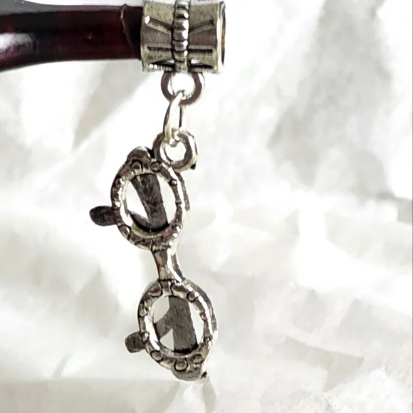 EYEGLASSES👓  Charm Will FIT Pandora  Or use as Necklace - Picture 2 of 6